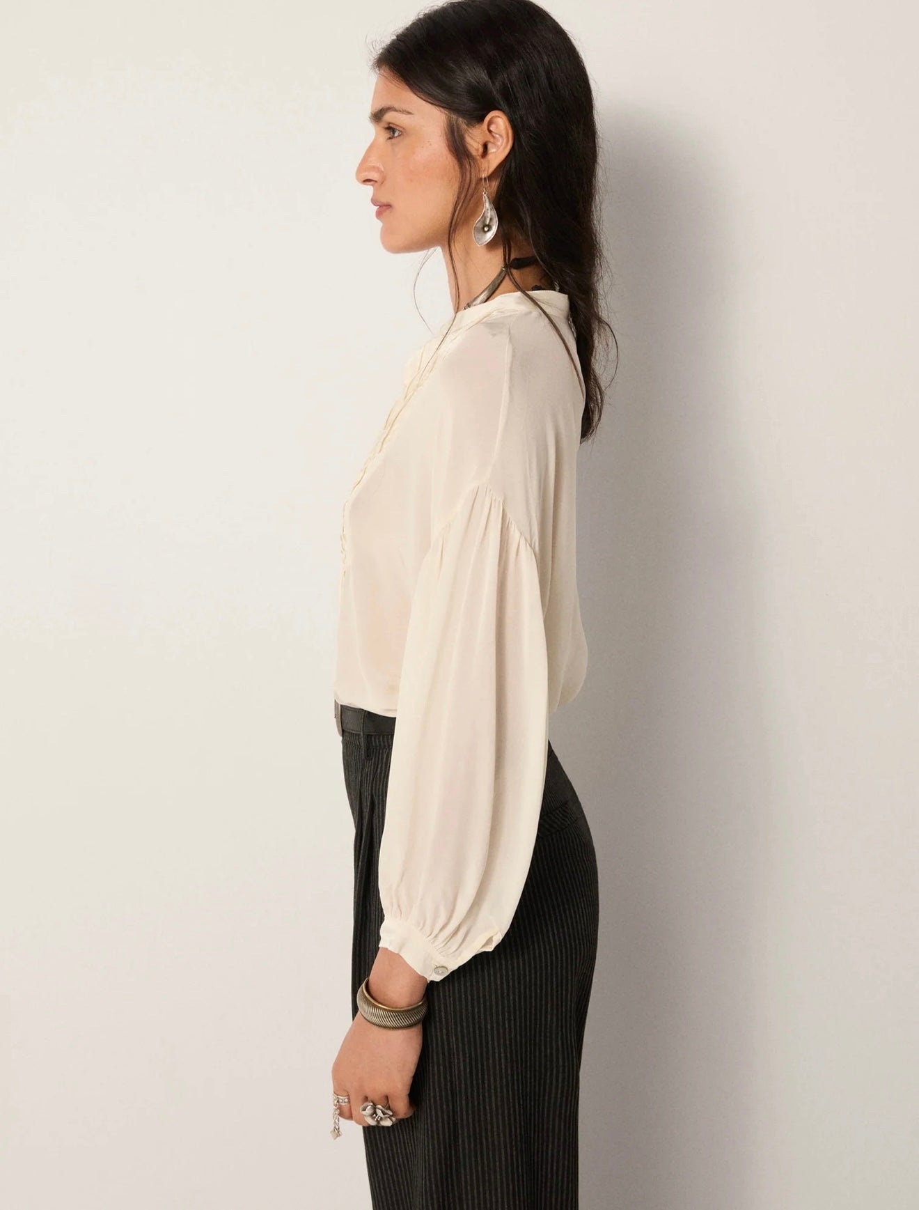 MAISON HOTEL Tuxedo Blouse Giovanni