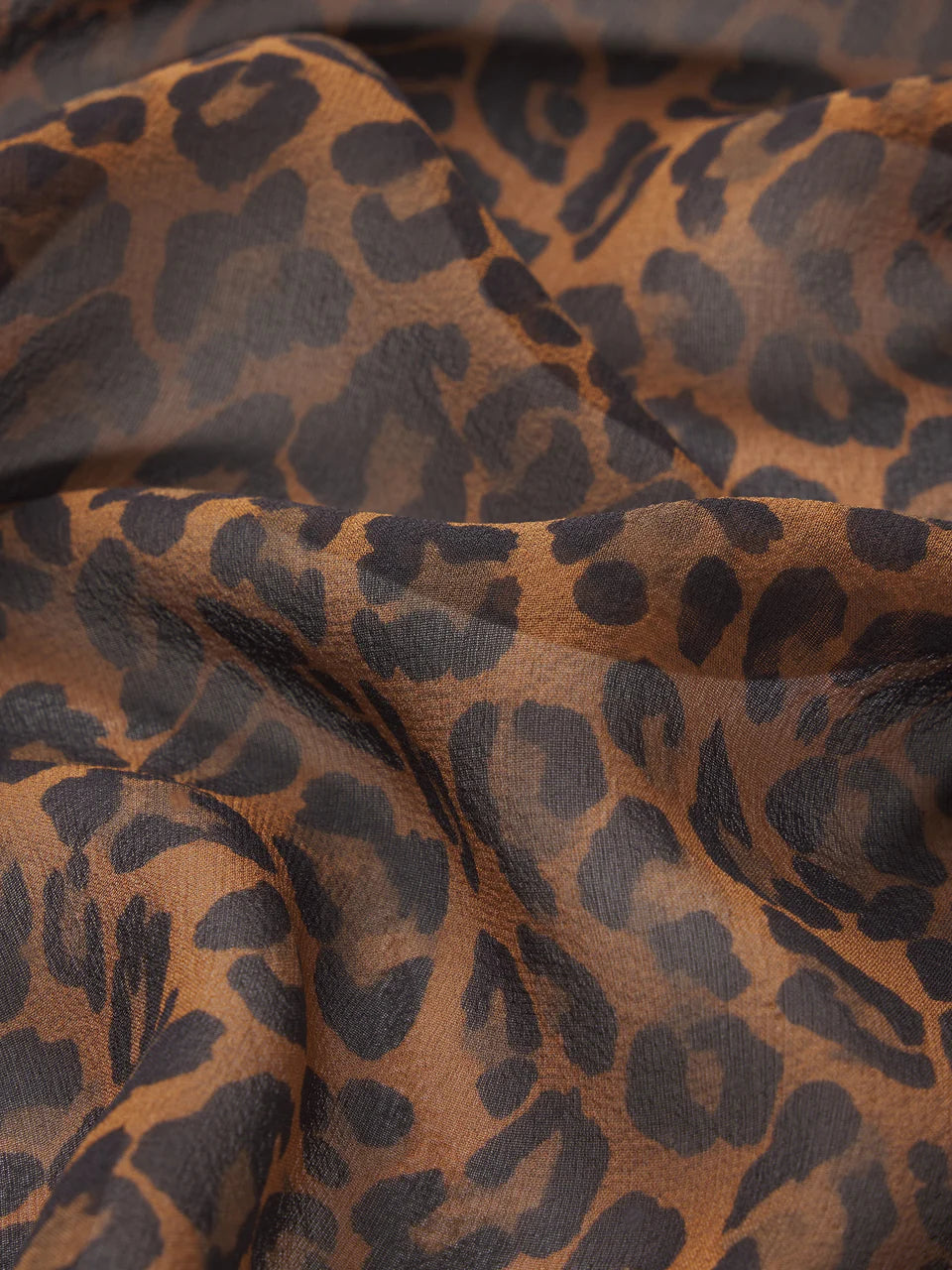 Frame Silk Prairie Shirt in Light Leopard
