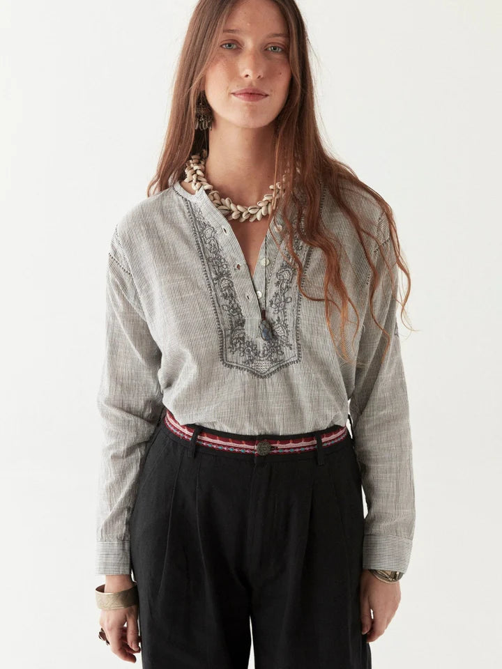 Maison Hotel Cas Blus Blouse