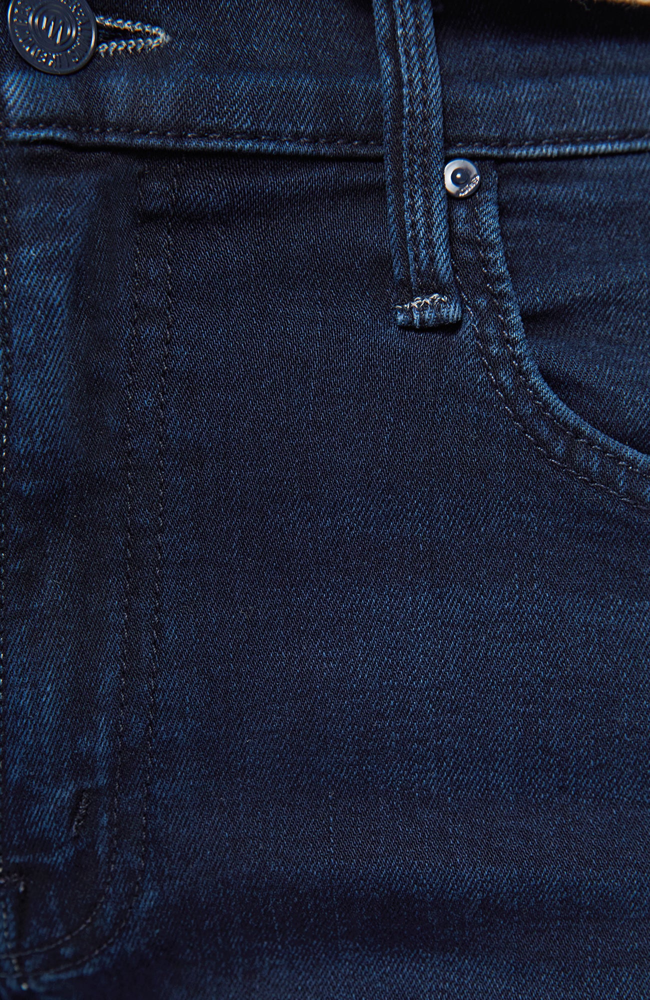 Mother Mid Rise Rambler Zip Ankle in Chip on My Shoulder