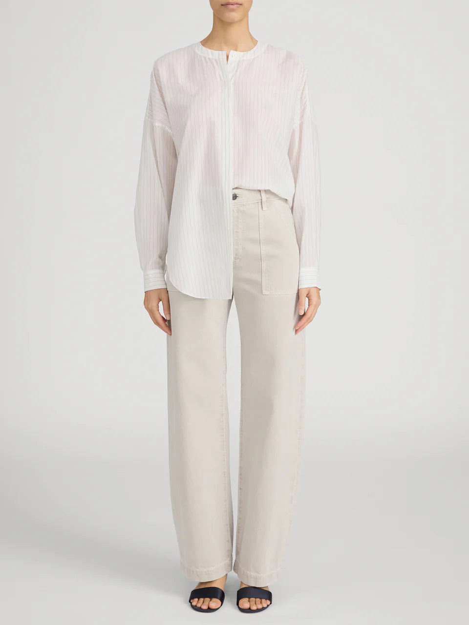 Frame The Bow Cargo Jean in Flax