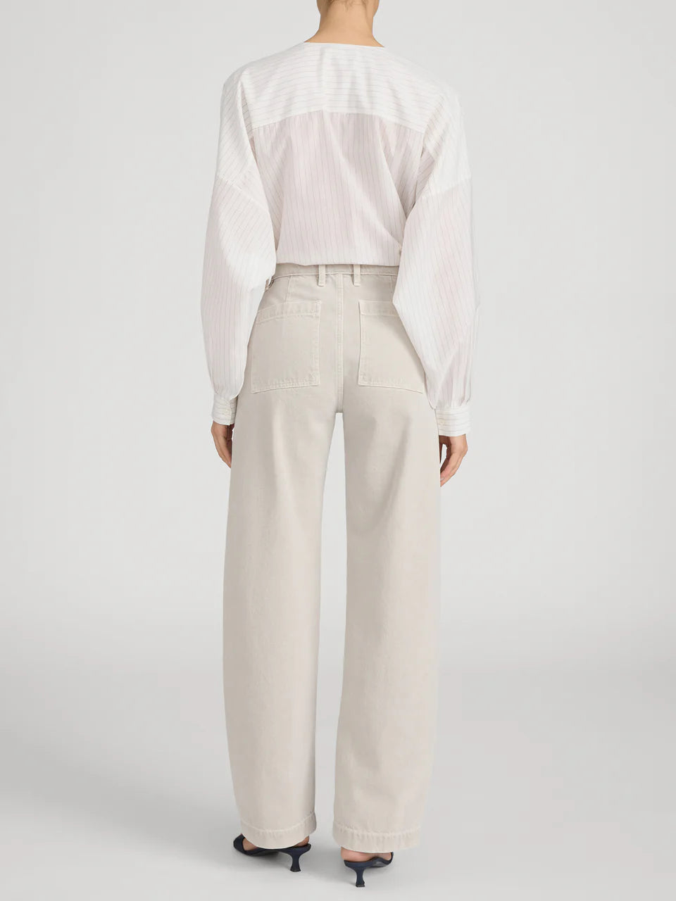 Frame The Bow Cargo Jean in Flax