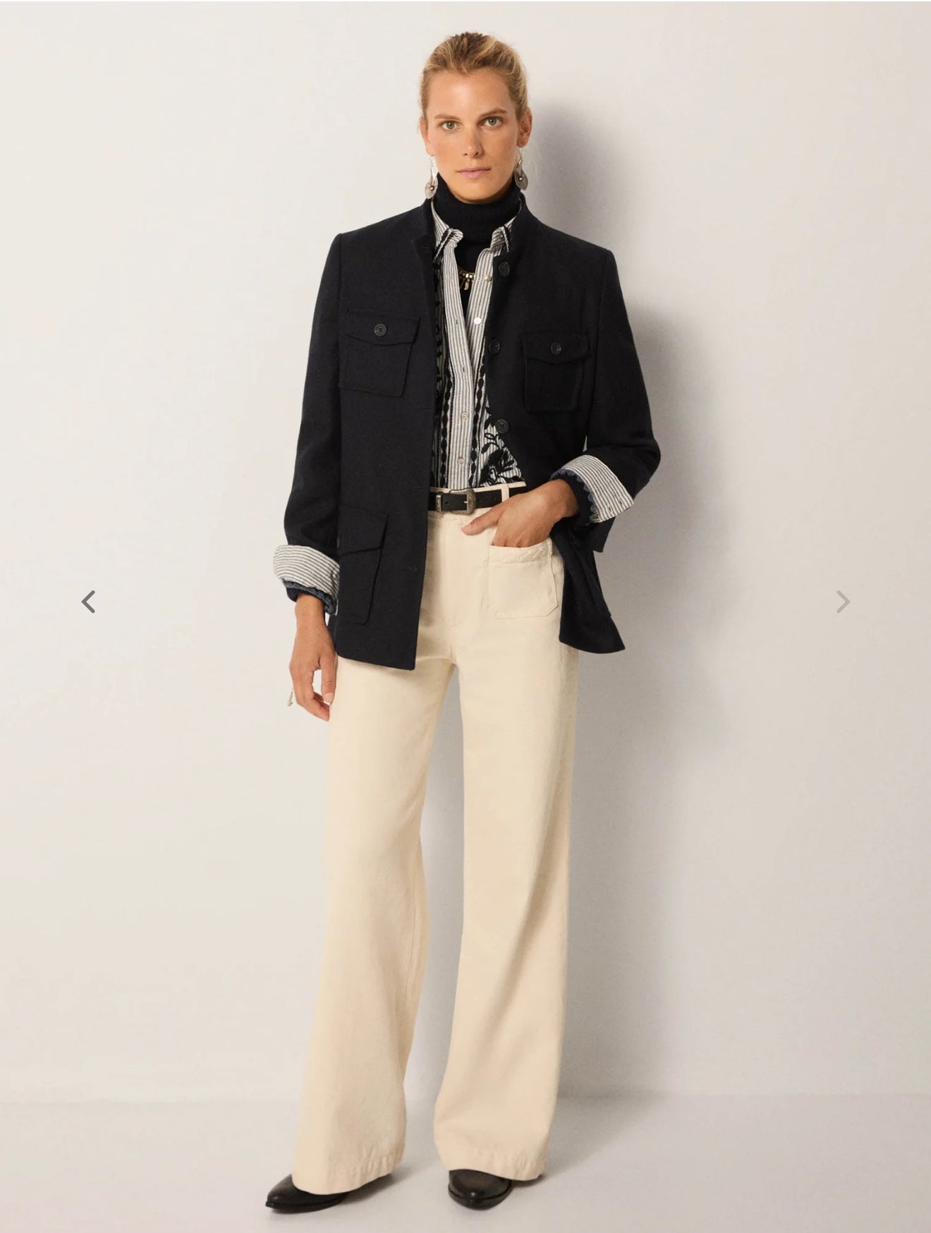 MAISON HOTEL Jackie Blazer in Navy Note