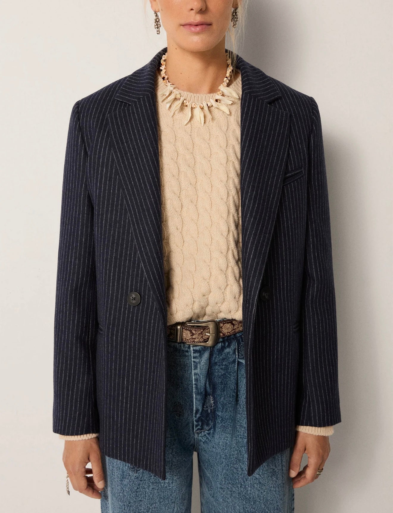 MAISON HOTEL Jackie Blazer in Navy Note