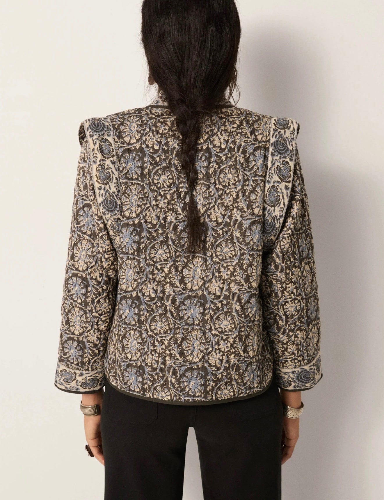 MAISON HOTEL Sugata Jacket in Blue Orchid
