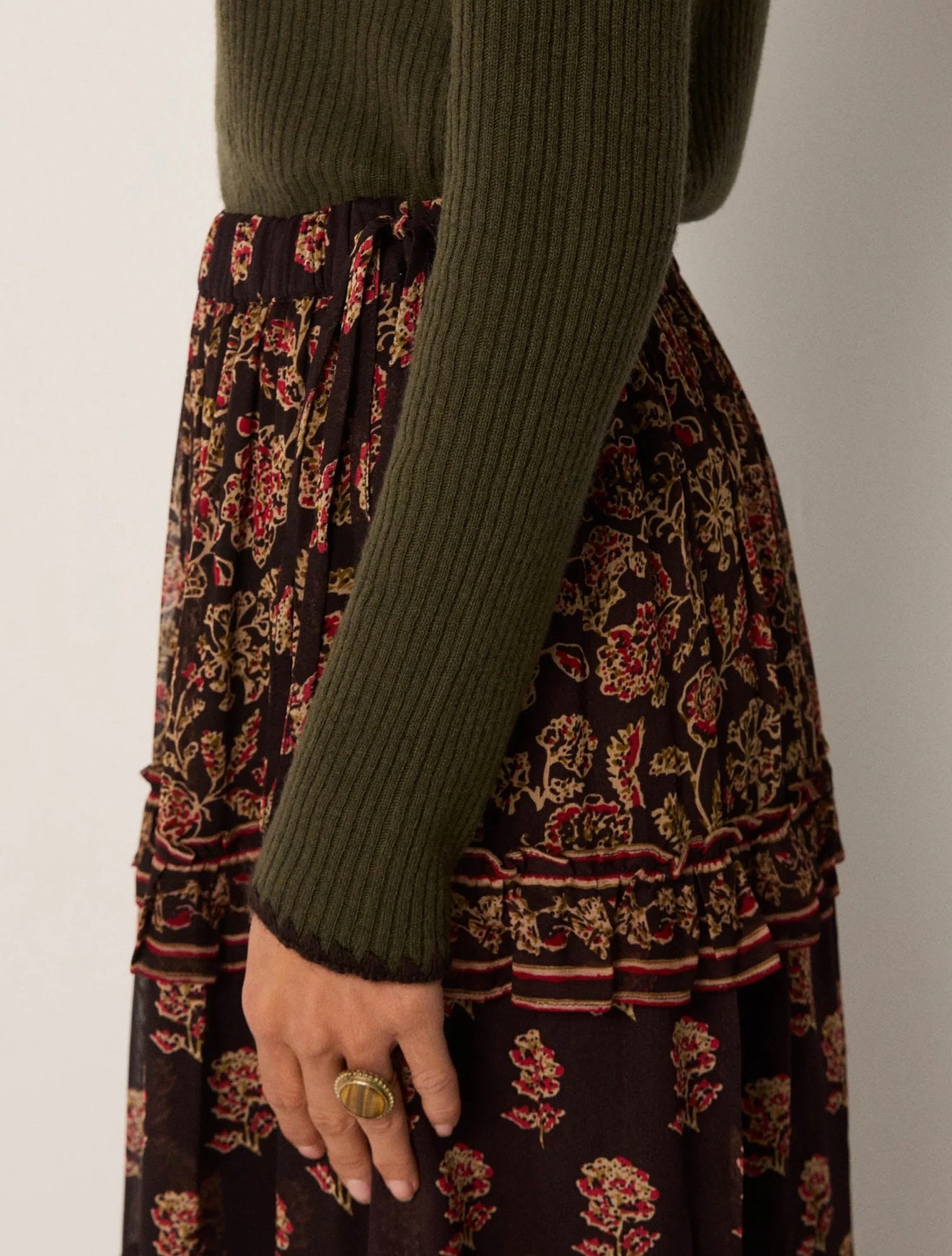 MAISON HOTEL Wegner Sweater in Sierra Selva