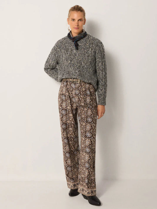 MAISON HOTEL Bobby Sweater in Silver Grey