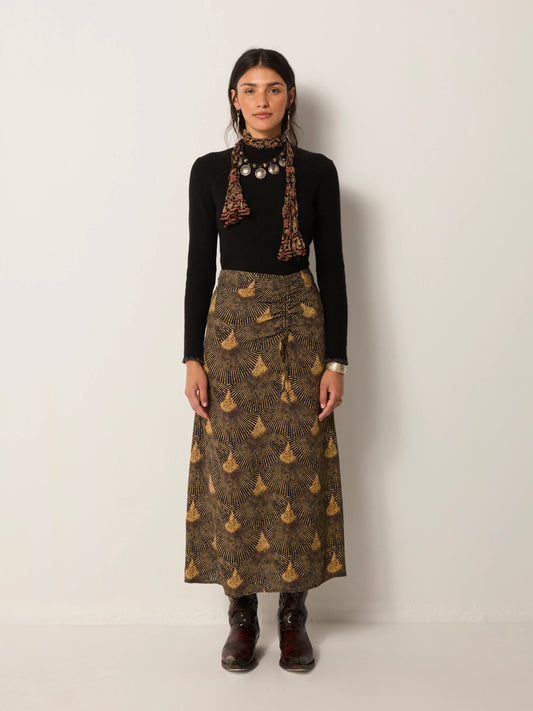 Maison Hotel Lala Skirt in Peacok Avocado