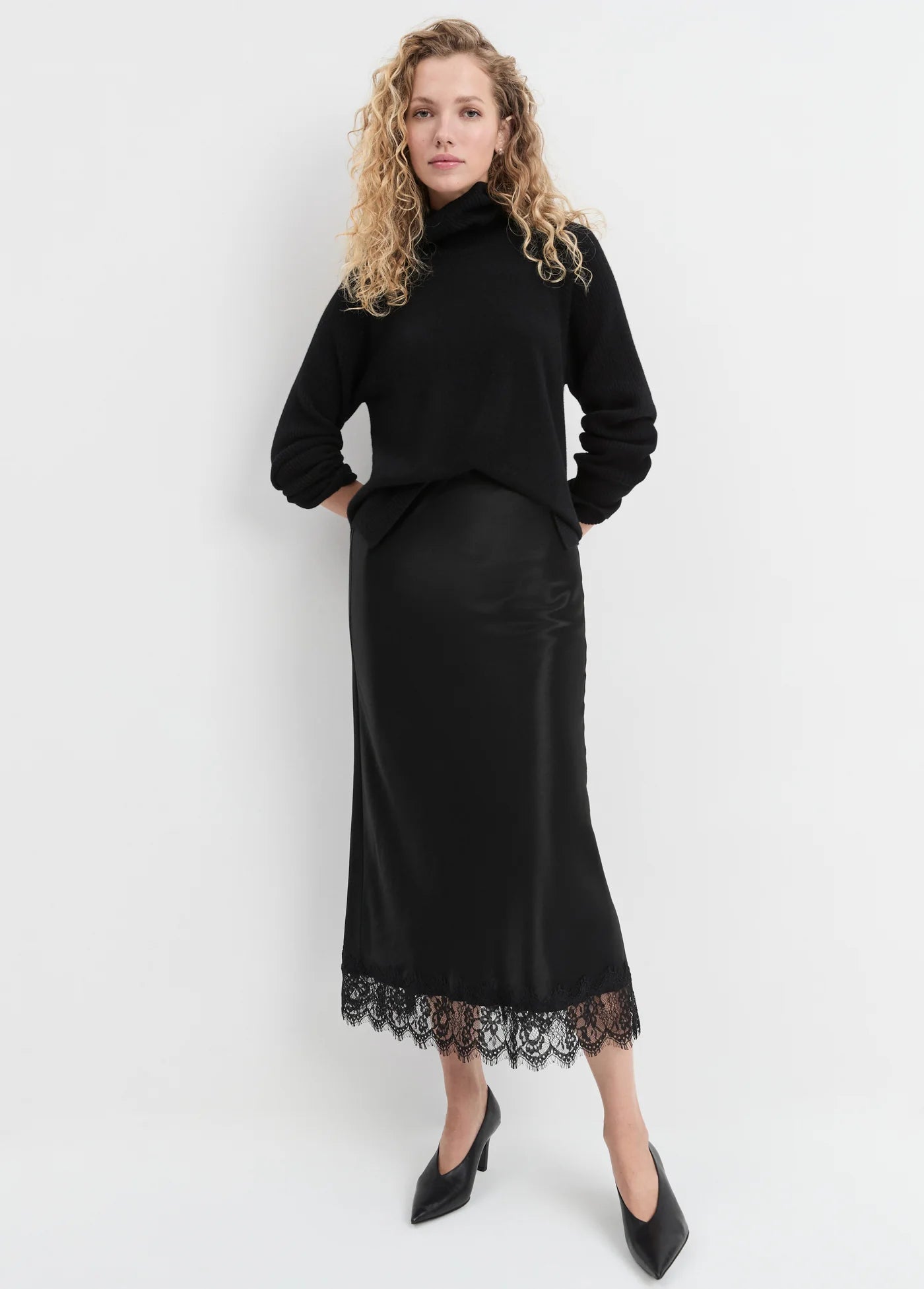 The Lacy Favorite Skirt Black