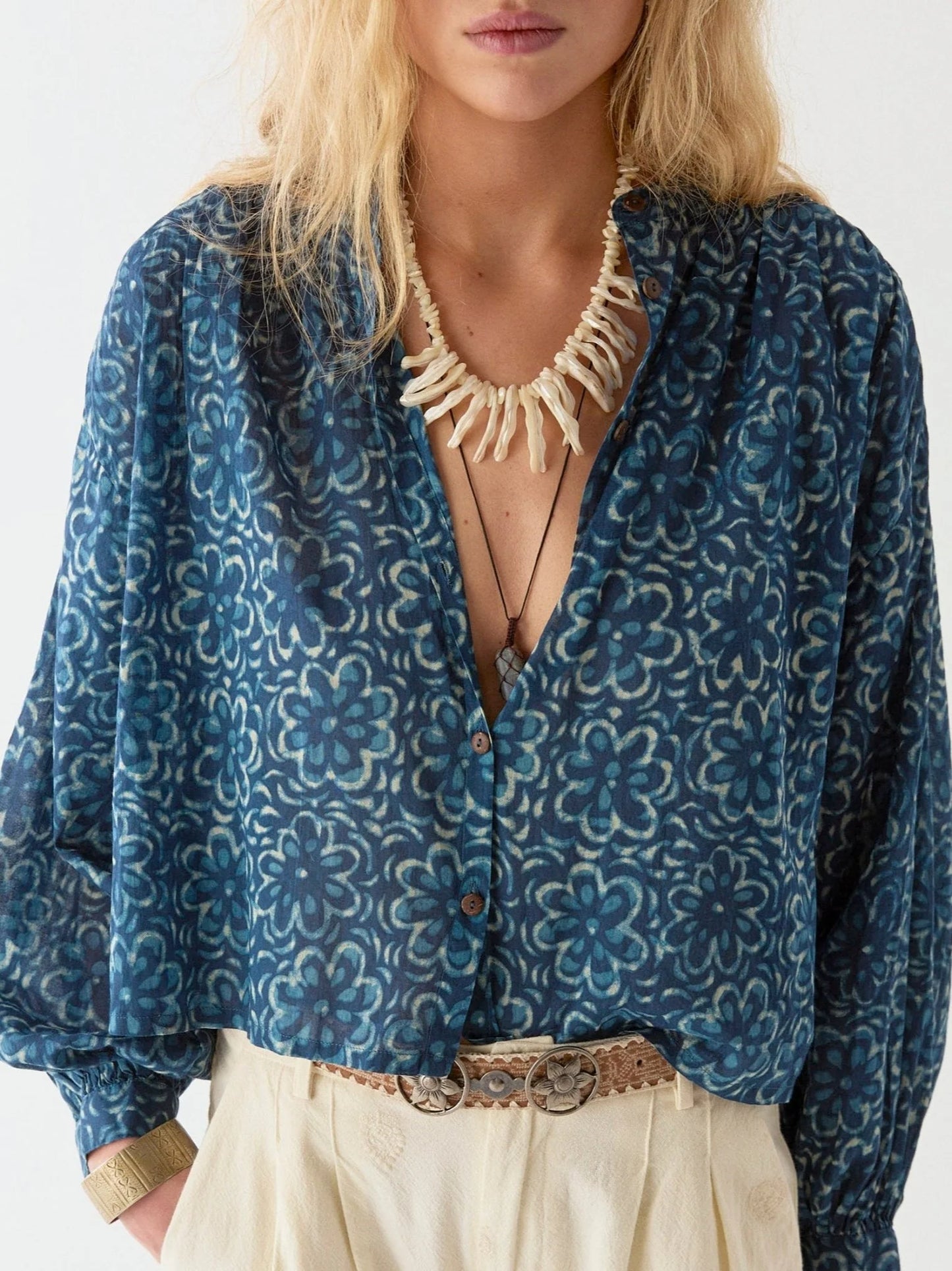 Maison Hotel Gaia Blouse
