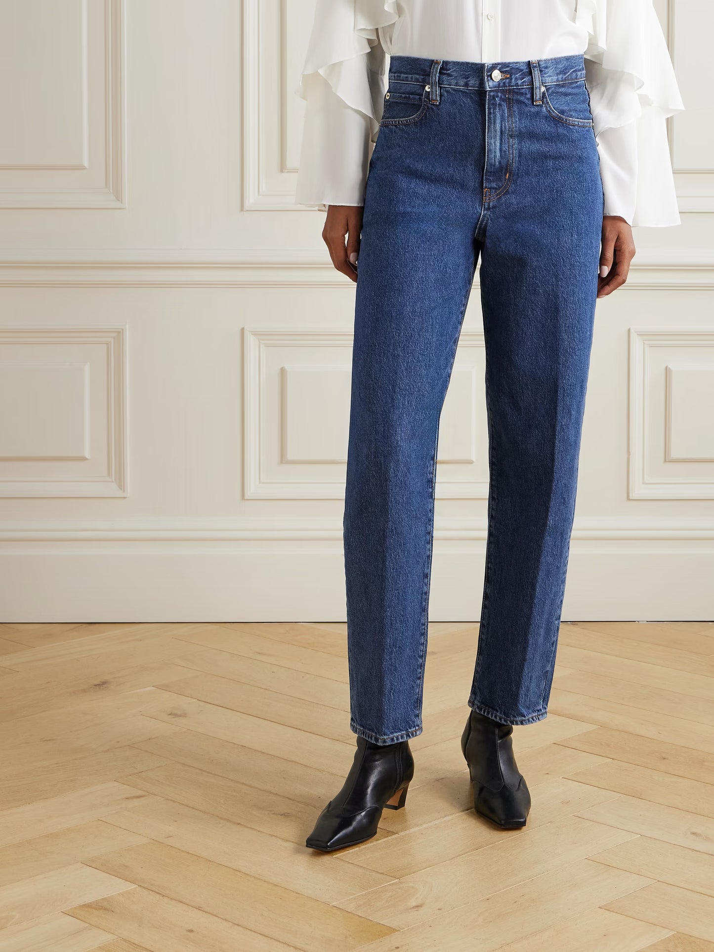 Frame The Neat Lavish